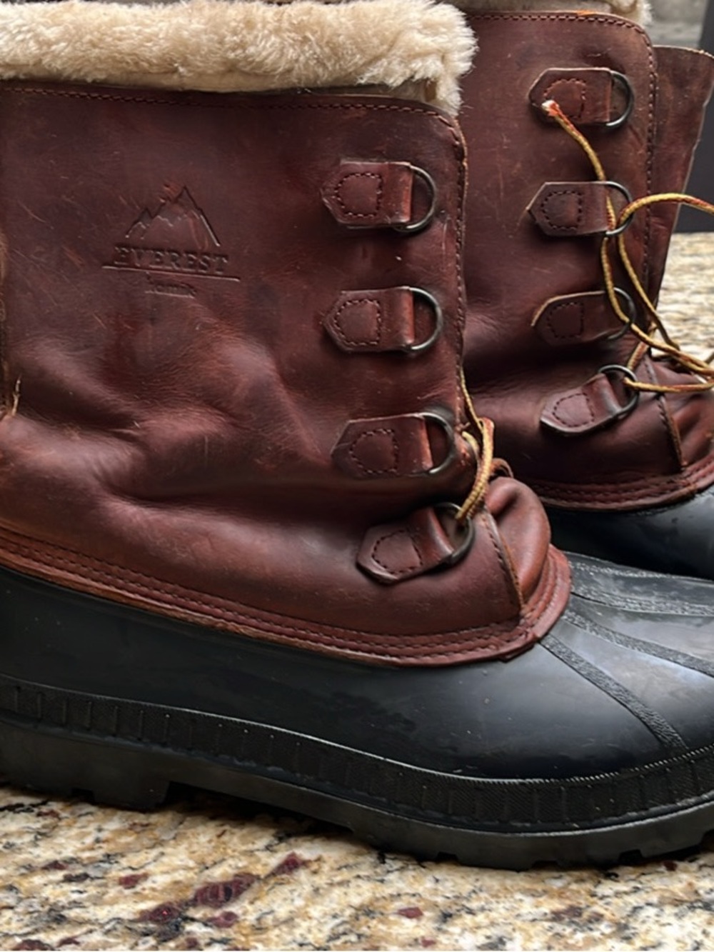 NWOT Kamik Brown Leather & Black Rubber Men's Winter Boots